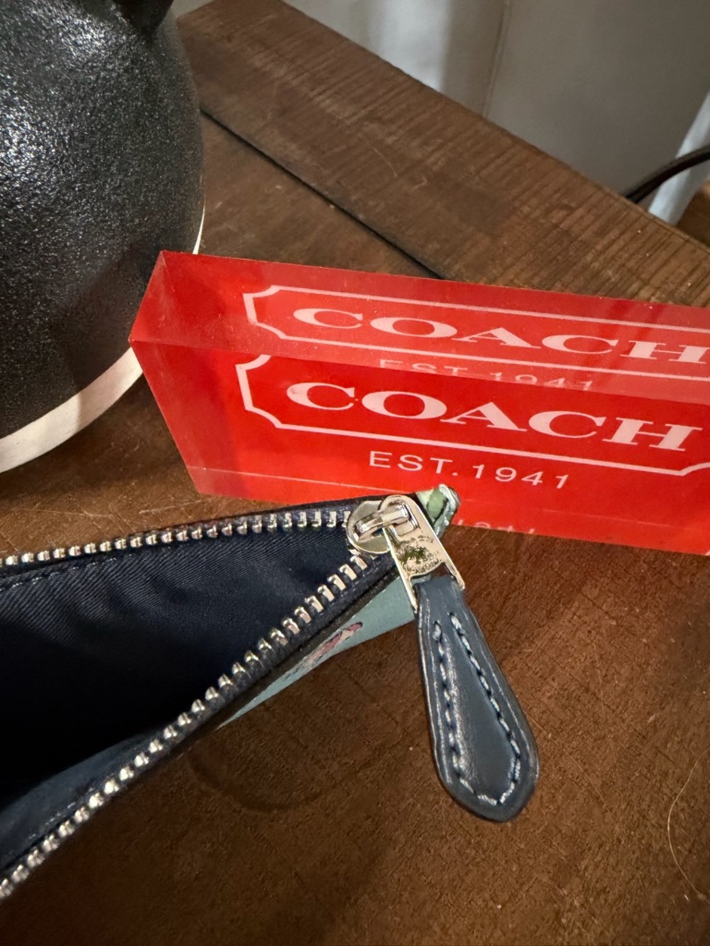 Coach Beach Umbrella Mini Skinny ID Card Case with Keyring - Picture 7 of 8